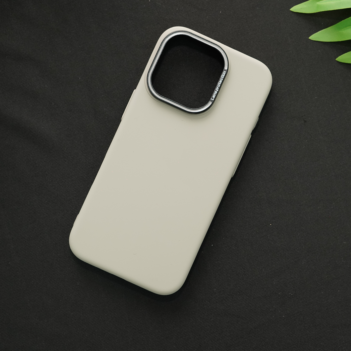 Smooth Silk Case