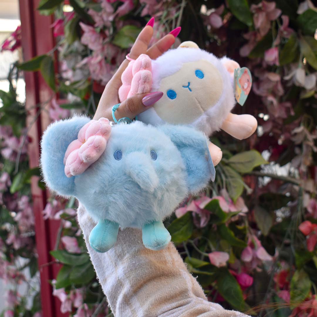 Blush Elephant keychain - Blue