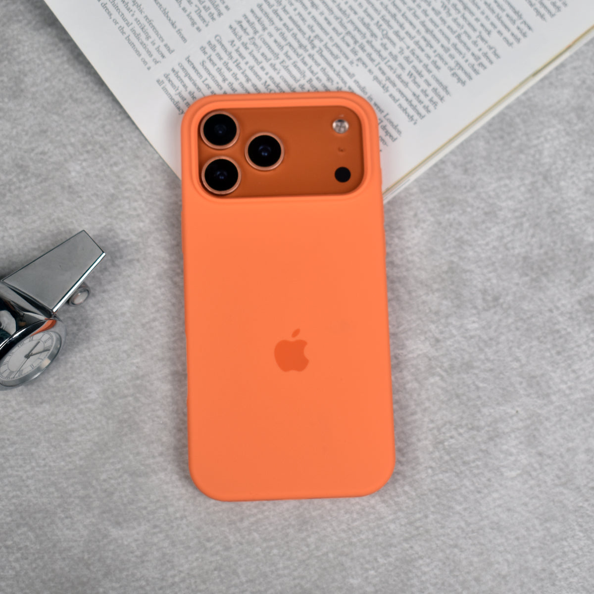 Silicone Logo Case - iPhone 17 Series