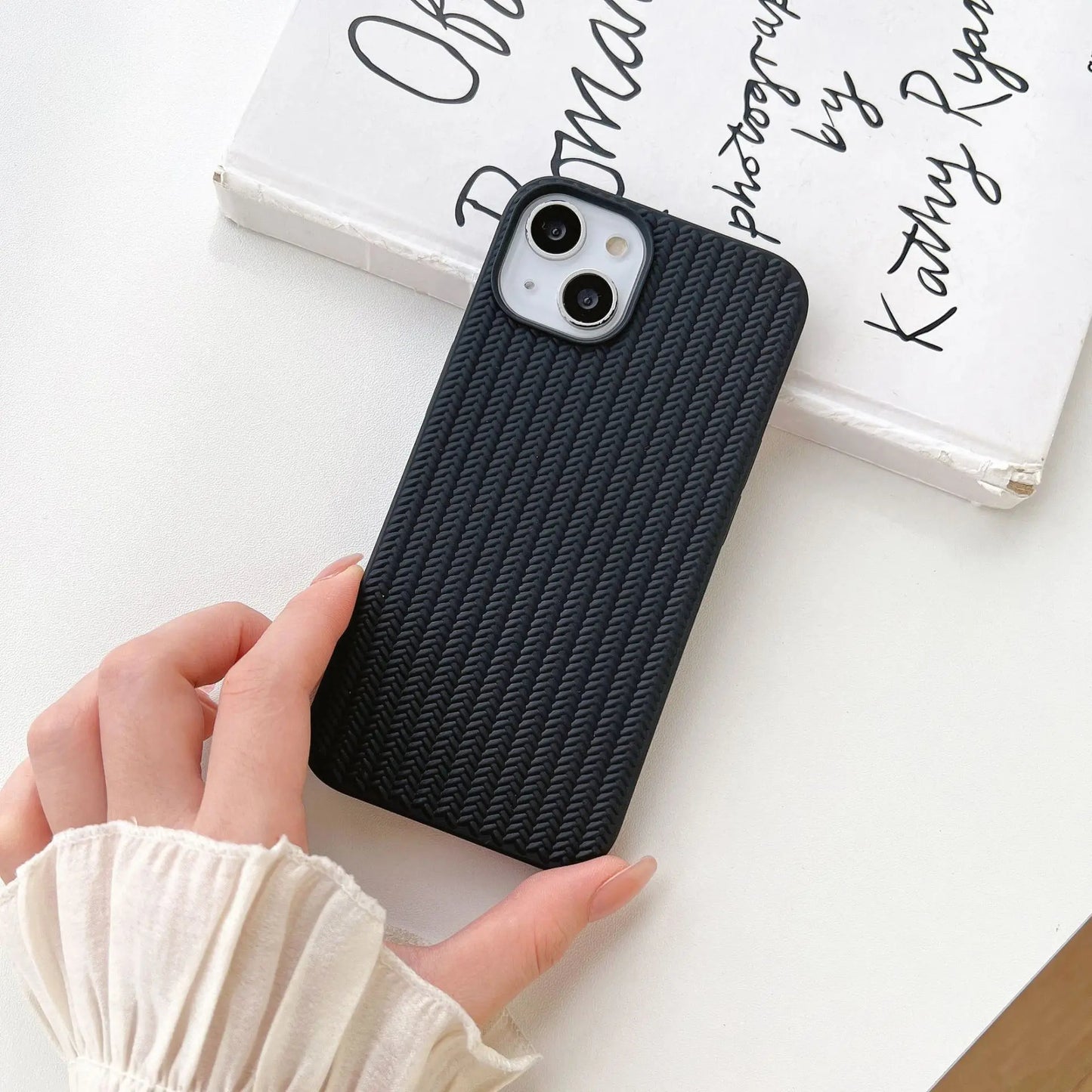 Knitted Grip Shield Case - Iphone