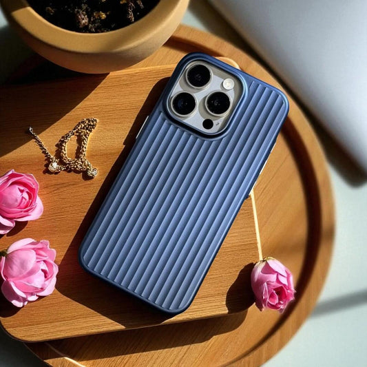 Corrugated Pattern Case - iPhone