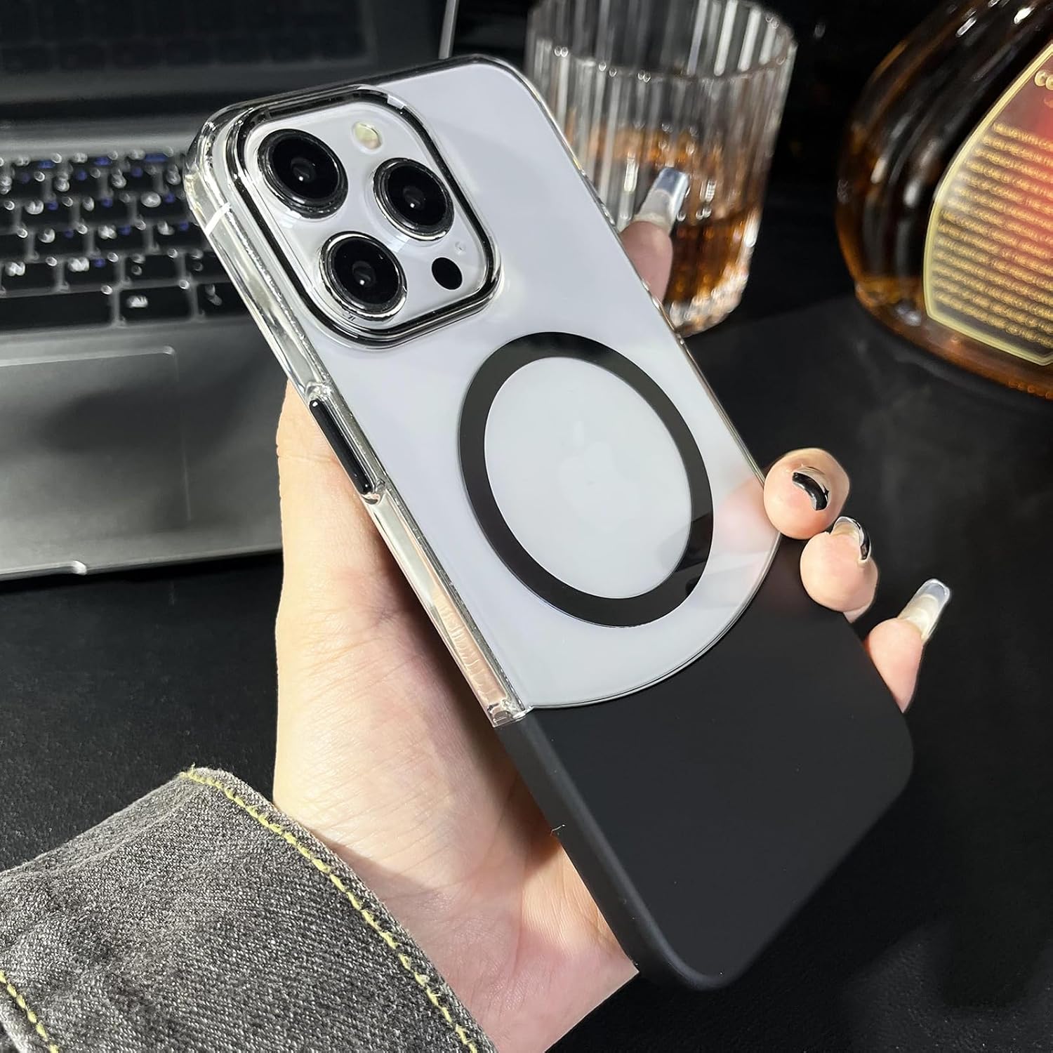 Transparent MagSafe Shell Case