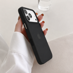 Silicone Logo Case - iPhone 17 Series