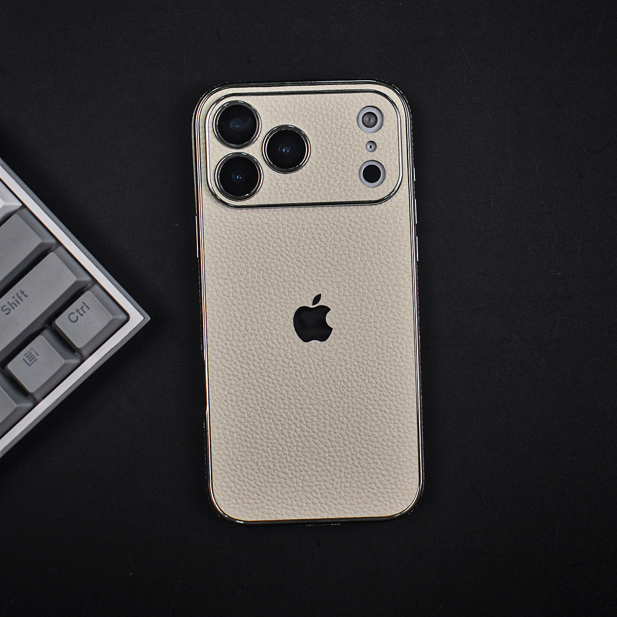 Luxe Leather Shield Case - iPhone 17 Series