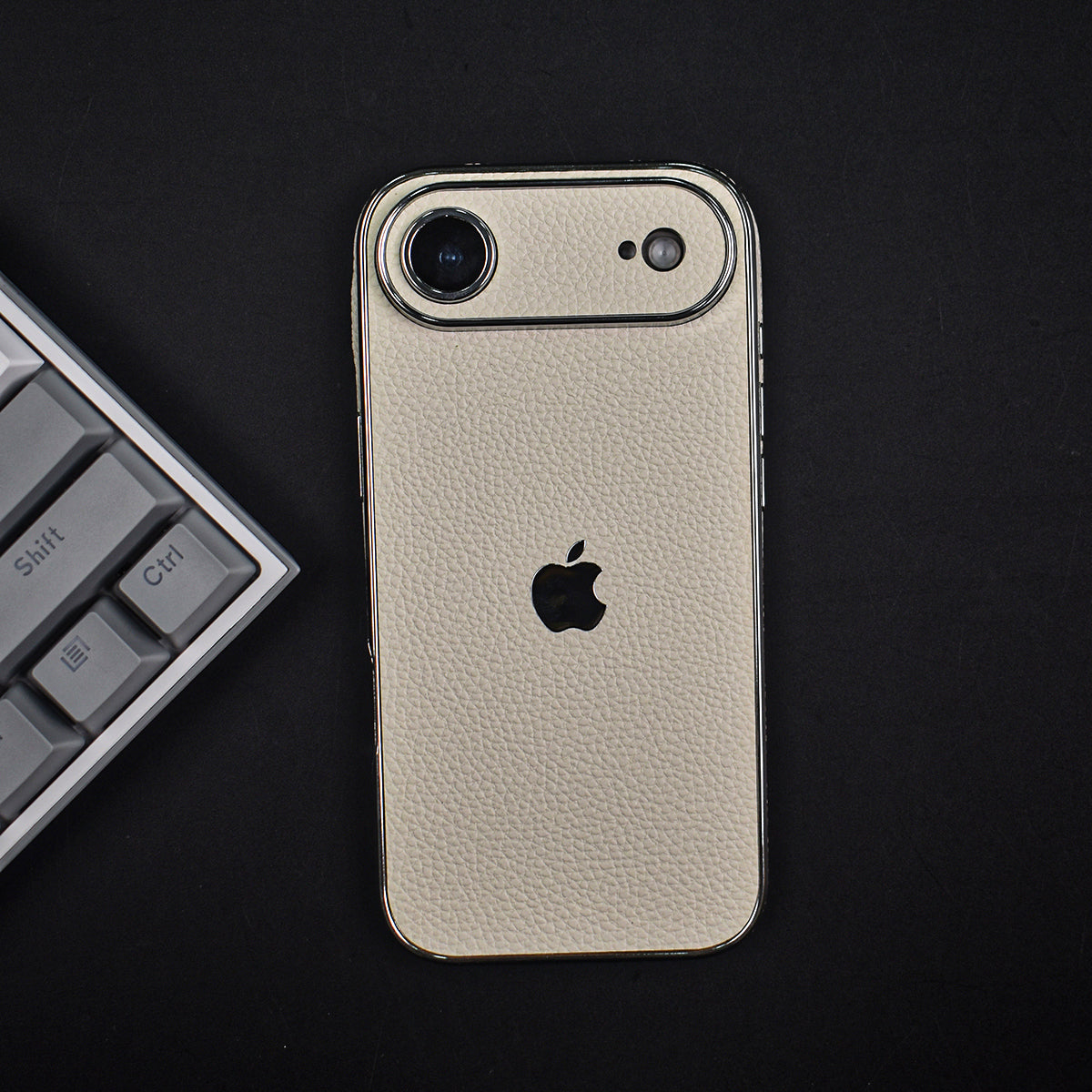 Luxe Leather Shield Case - iPhone 17 Series