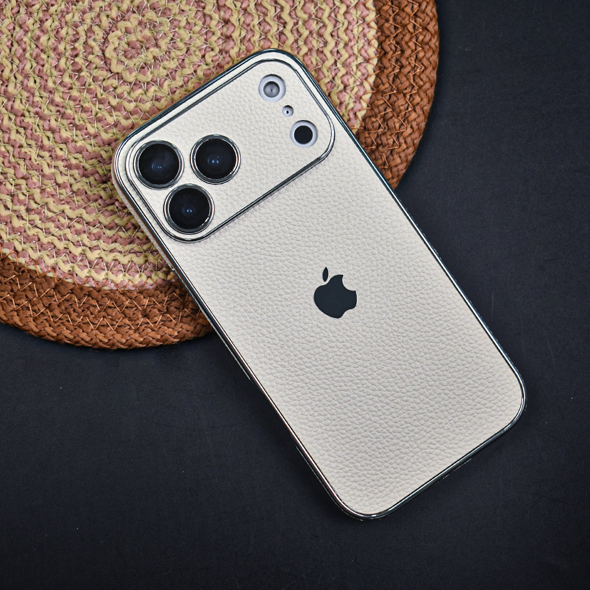 Luxe Leather Shield Case - iPhone 17 Series