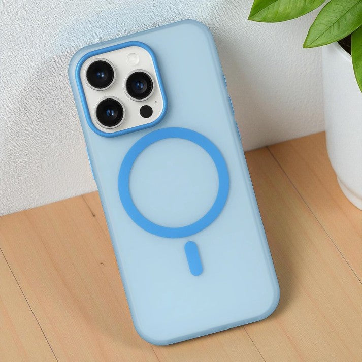 iPhone - Translucent Magsafe Case