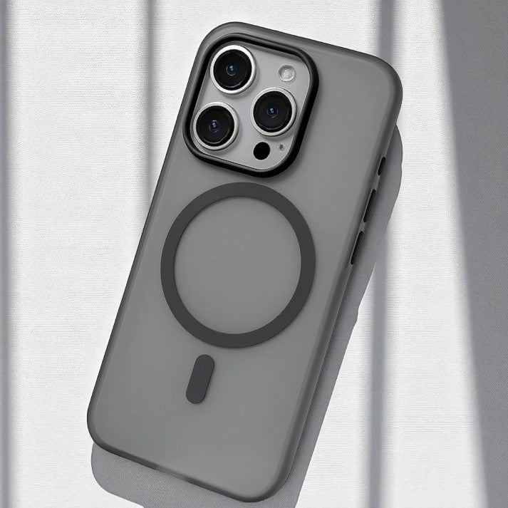 iPhone - Translucent Magsafe Case