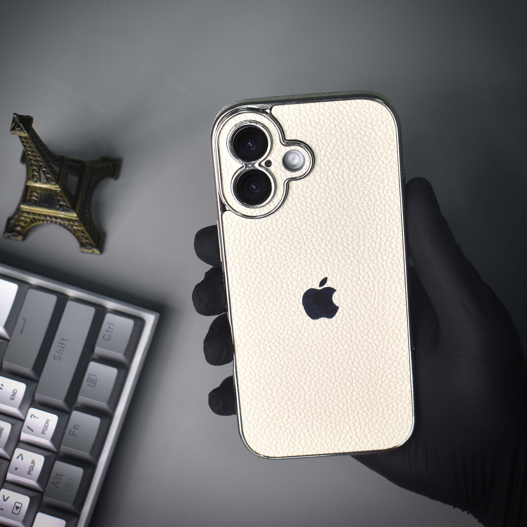 Luxe Leather Shield Case - iPhone 17 Series