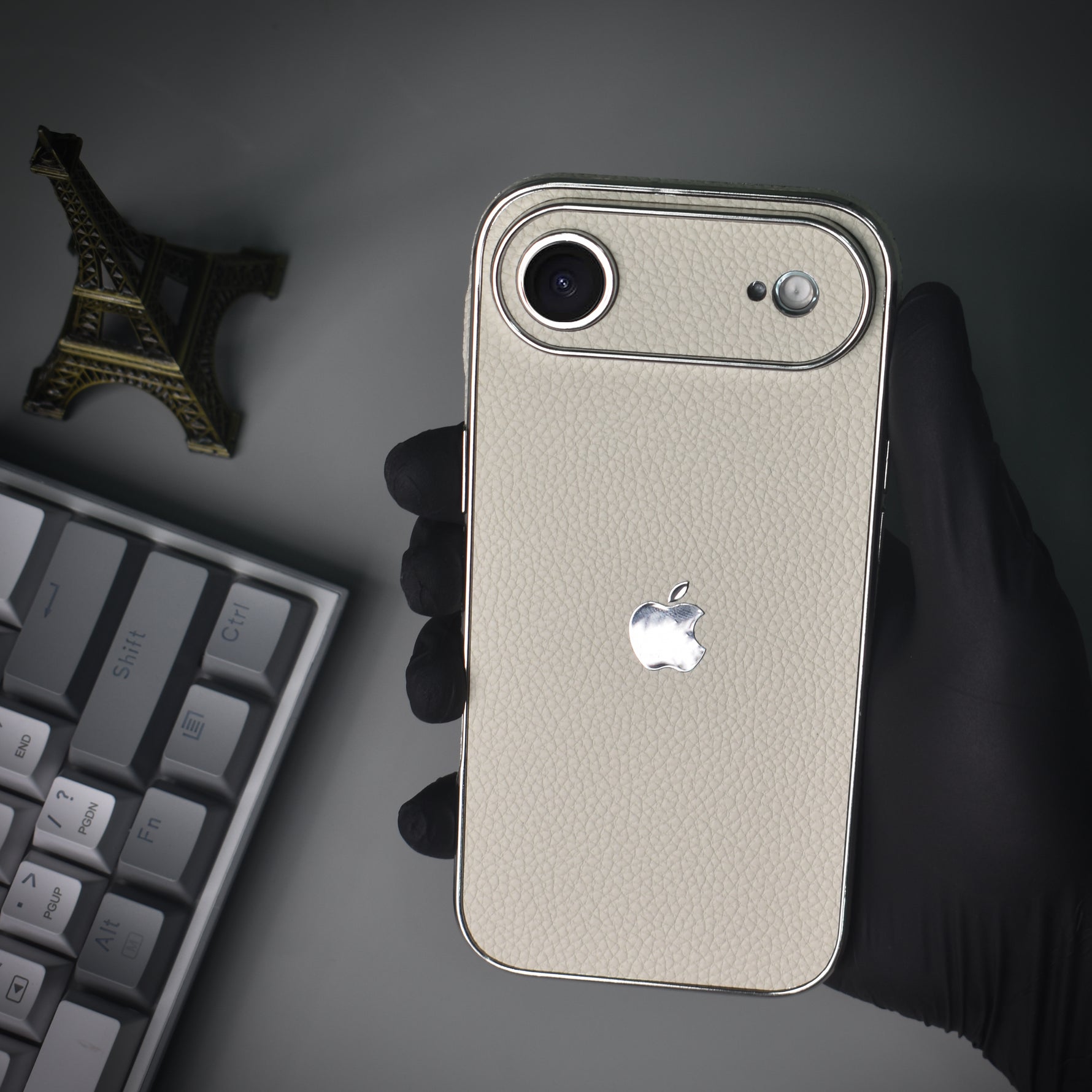 Luxe Leather Shield Case - iPhone 17 Series