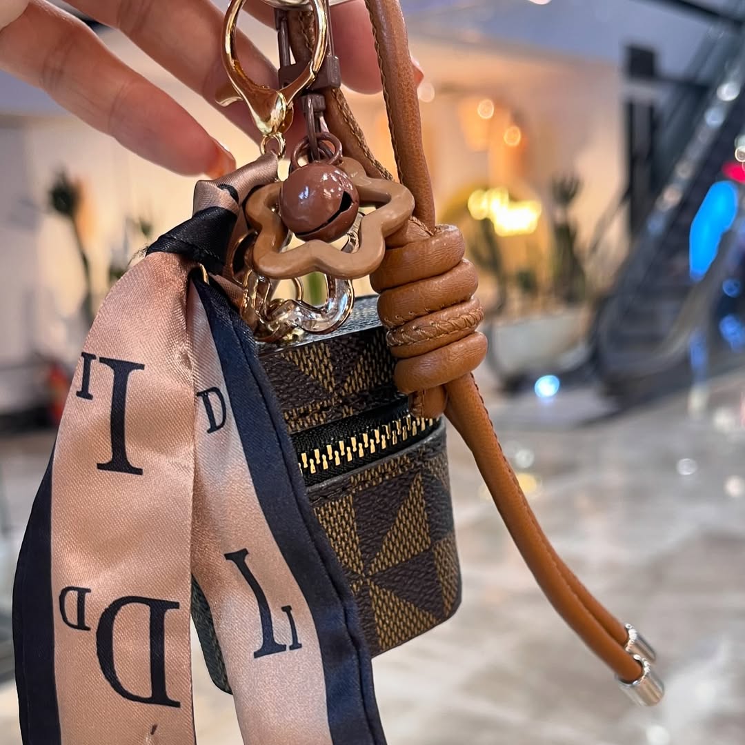 Chic Mini AirPods Case - Keychain